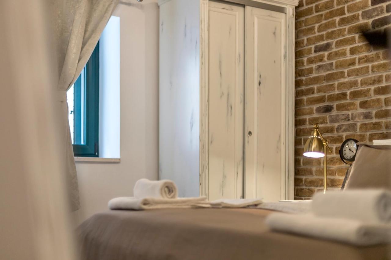Studio Apartments Insula スプリト エクステリア 写真