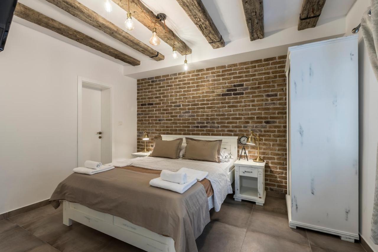 Studio Apartments Insula スプリト エクステリア 写真