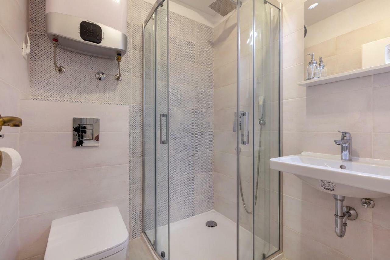 Studio Apartments Insula スプリト エクステリア 写真