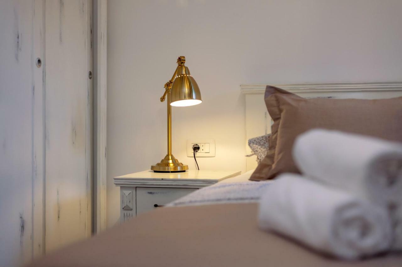 Studio Apartments Insula スプリト エクステリア 写真